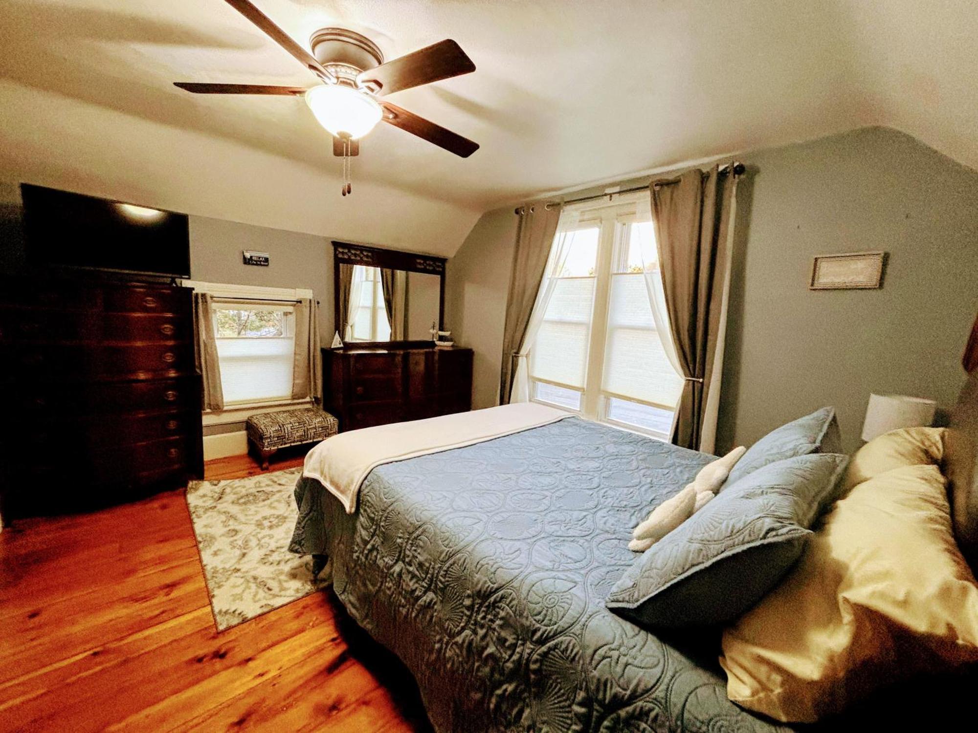 Charming Restored 1891 House Fort Atkinson المظهر الخارجي الصورة